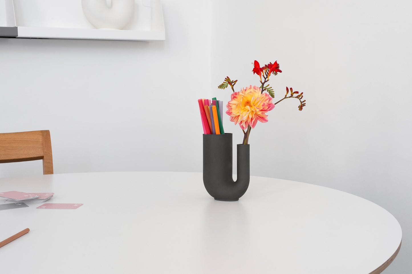 Ha’ / Tuba (M) Planter with Vase / White