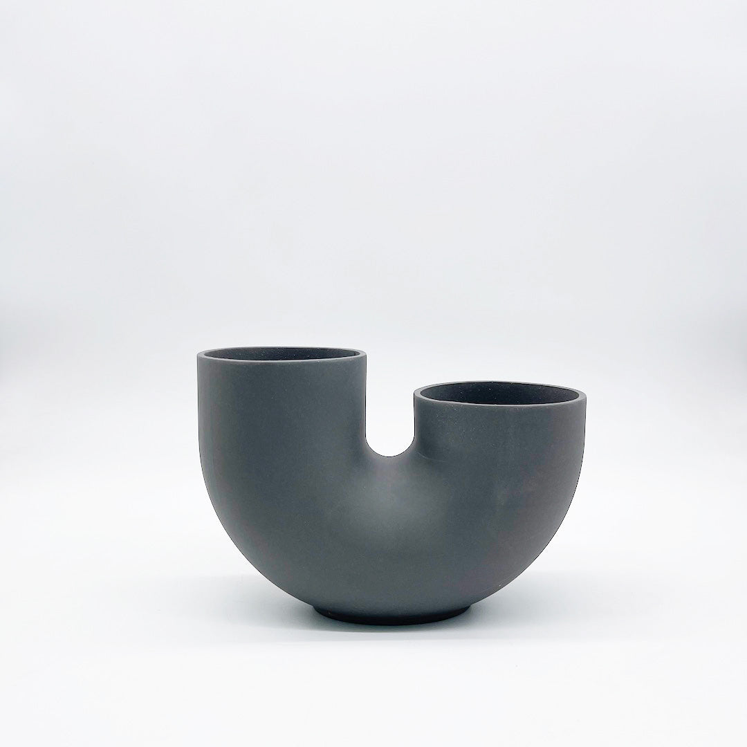 Ha’ / Tuba (M) Planter / Black