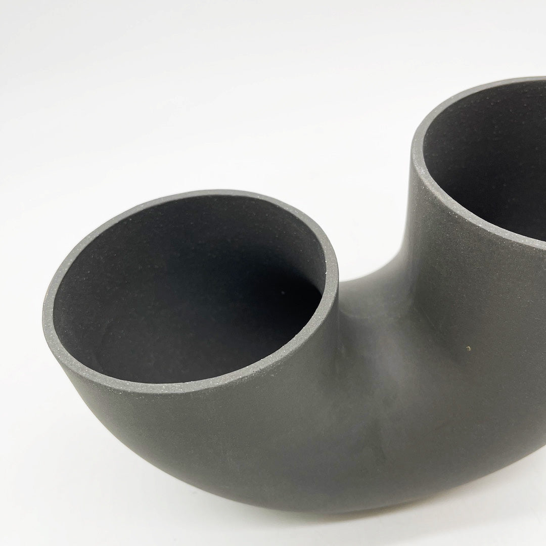 Ha’ / Tuba (M) Planter / Black