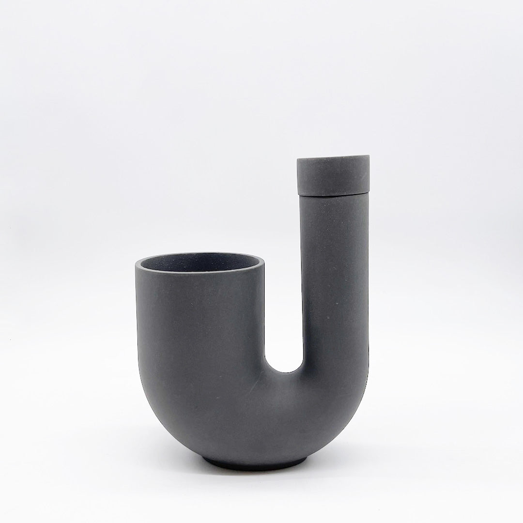 Ha’ / Tuba (M) Planter with Vase / Black